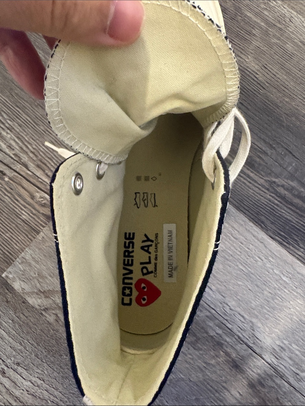 CdG PLAY x Converse Men’s Chuck Taylor All Star Peek-A-Boo High-Top Sneakers - Picture 4 of 7